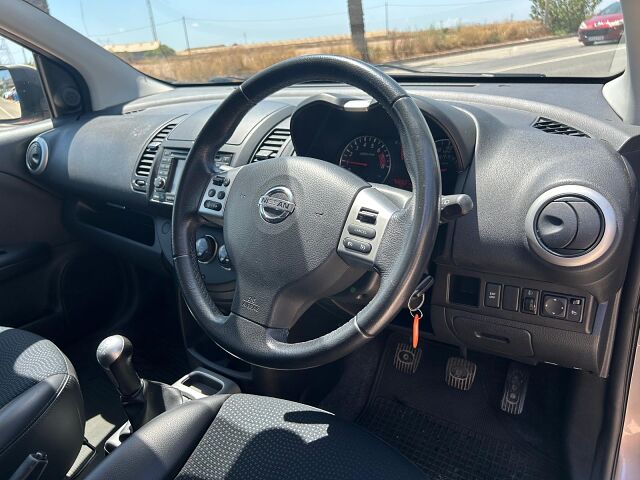 NISSAN NOTE TEKNA 1.4 PETROL SPANISH RHD IN SPAIN 74000 MILES SUPERB 2013